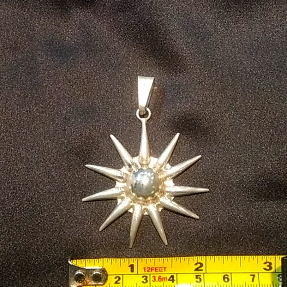 Sterling silver STARBURST pendant. - Picture 4 of 4